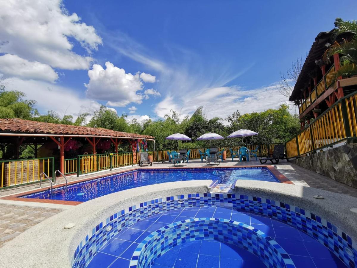 Finca Hotel Villa Mariana Montenegro Bagian luar foto